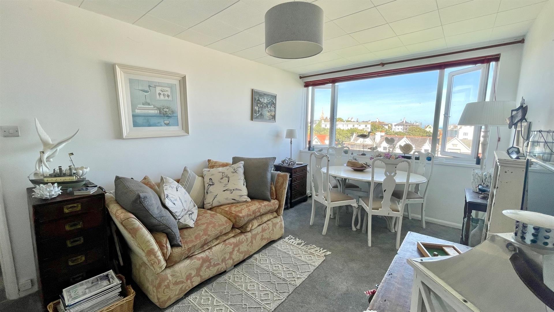 1 bed property in Quarry Hill, St. Leonards-On-Sea